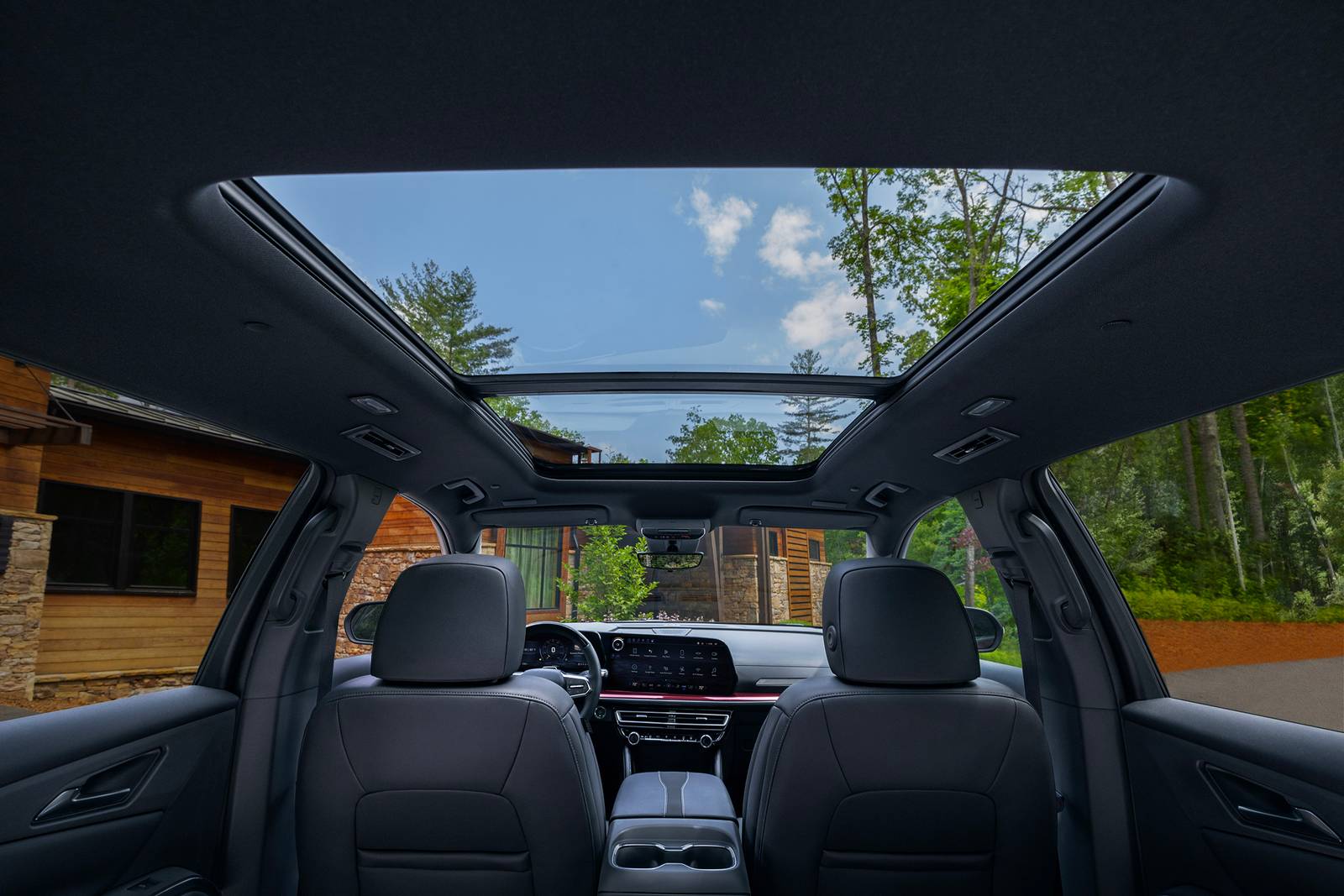 Research The 2025 Chevrolet Traverse in Van Wert