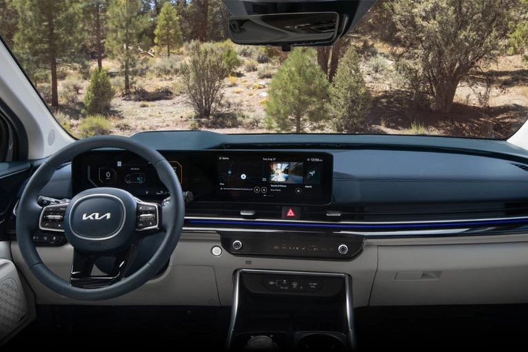 Interior View Of 2025 Kia Carnival MPV in Orlando