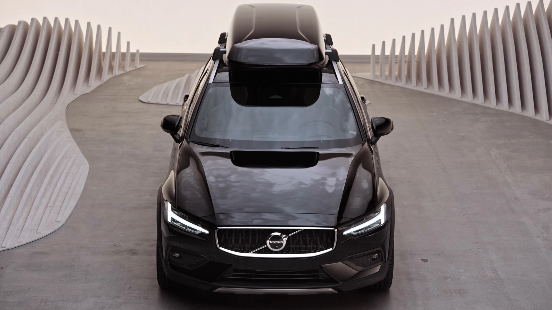 New 2025 Volvo V60 Cross Country For Sale Near Los Angeles