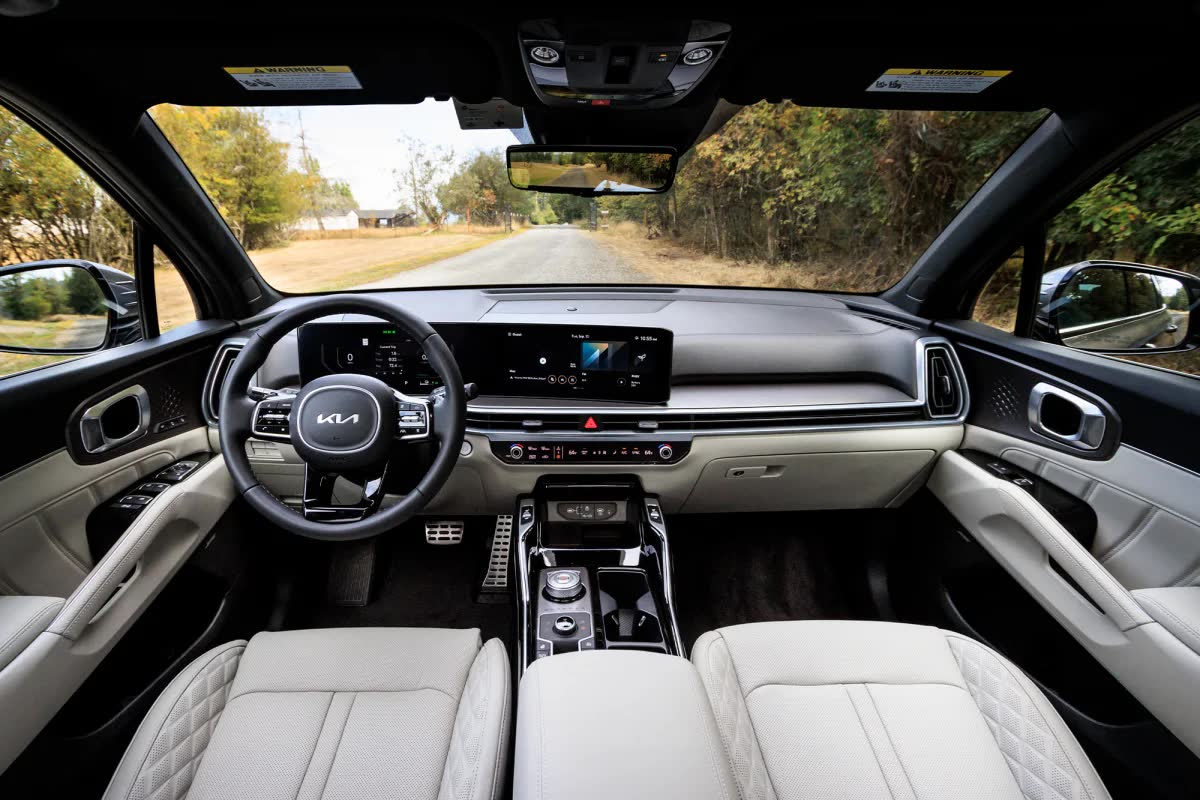 Interior View Of 2026 Kia Sorento Hybrid in Tallahassee