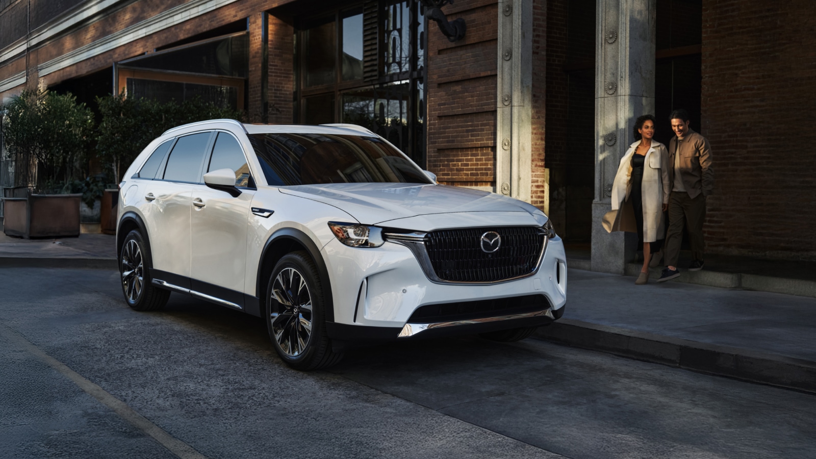 Exterior View Of 2026 Mazda CX-90 in Los Angeles