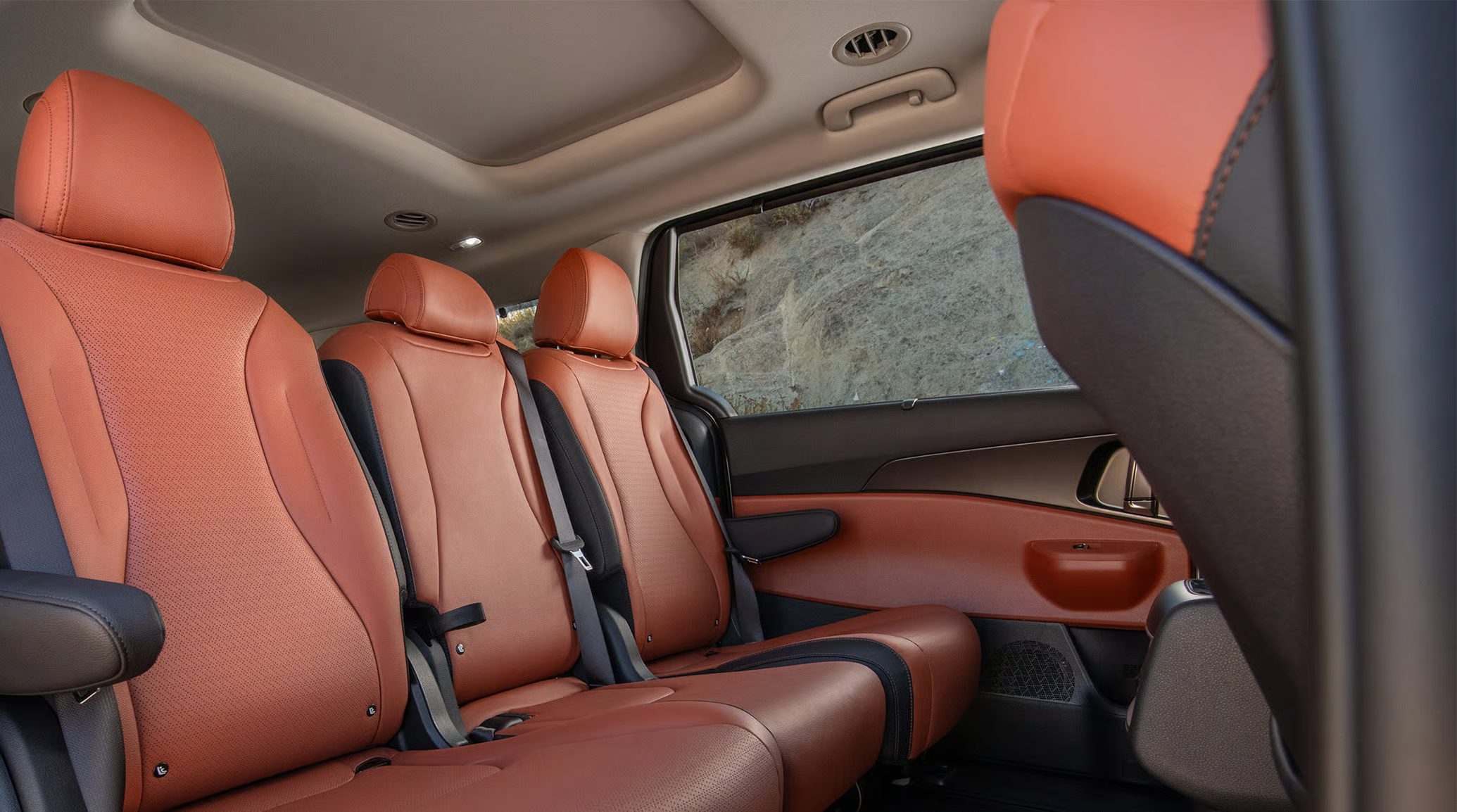 Research The 2027 Kia Carnival MPV in Tallahassee